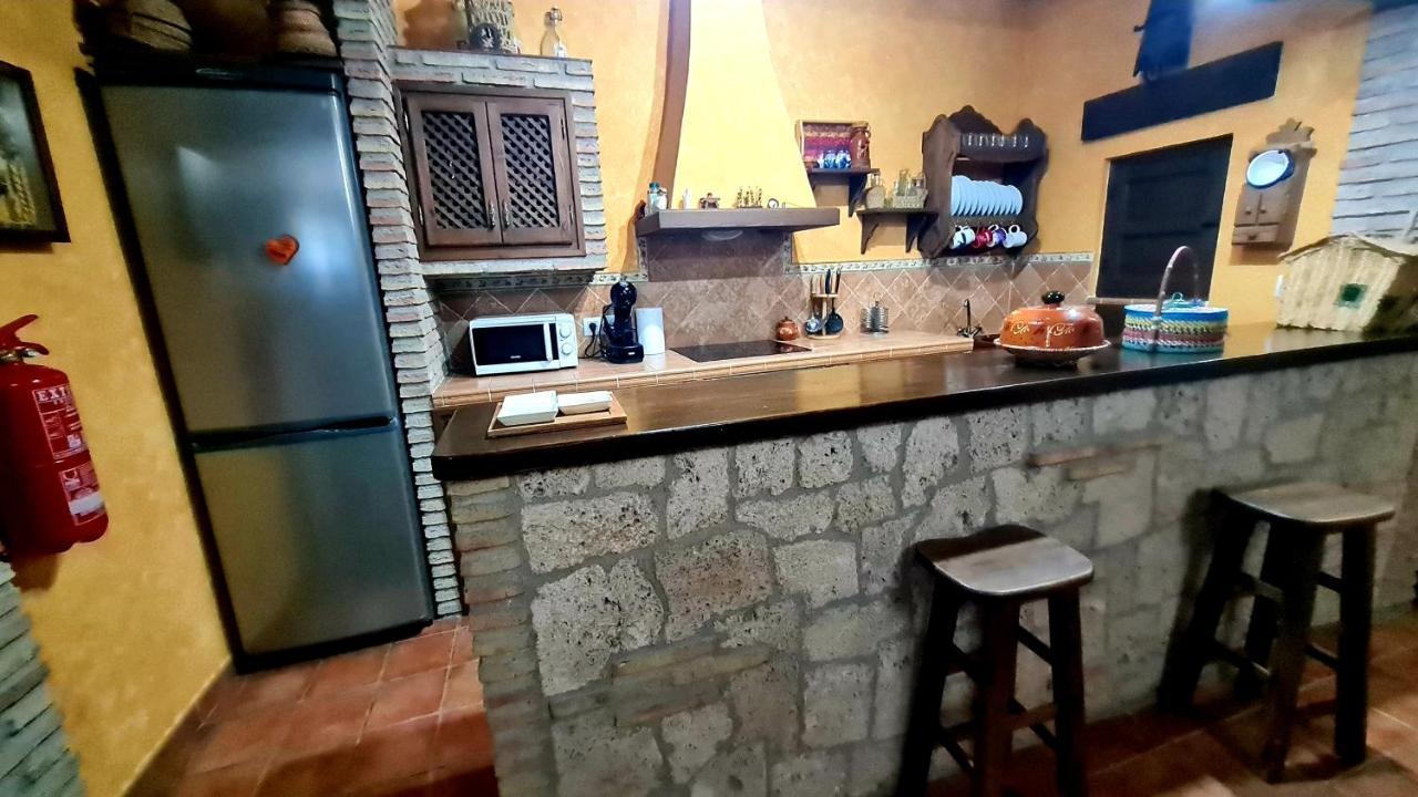 El Alambique Apartment Cazorla Exterior photo